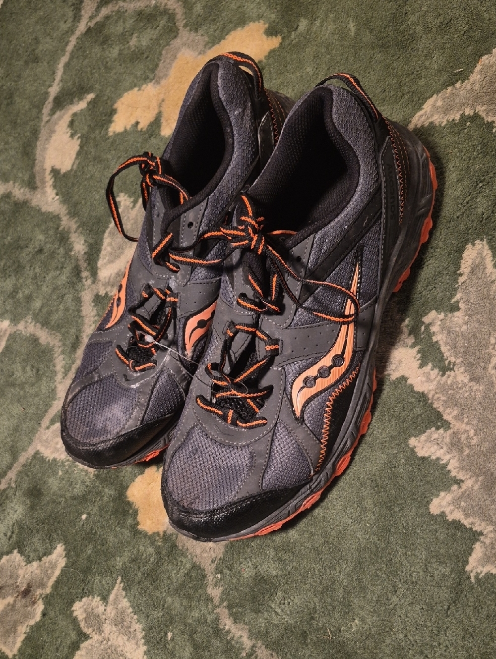 Saucony Men’s Gray with Orange Accent Trail Trainers